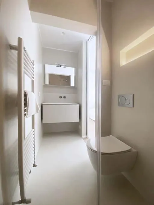 The Window On The Theatre And The Cathedral - Luxury Apartment كومو