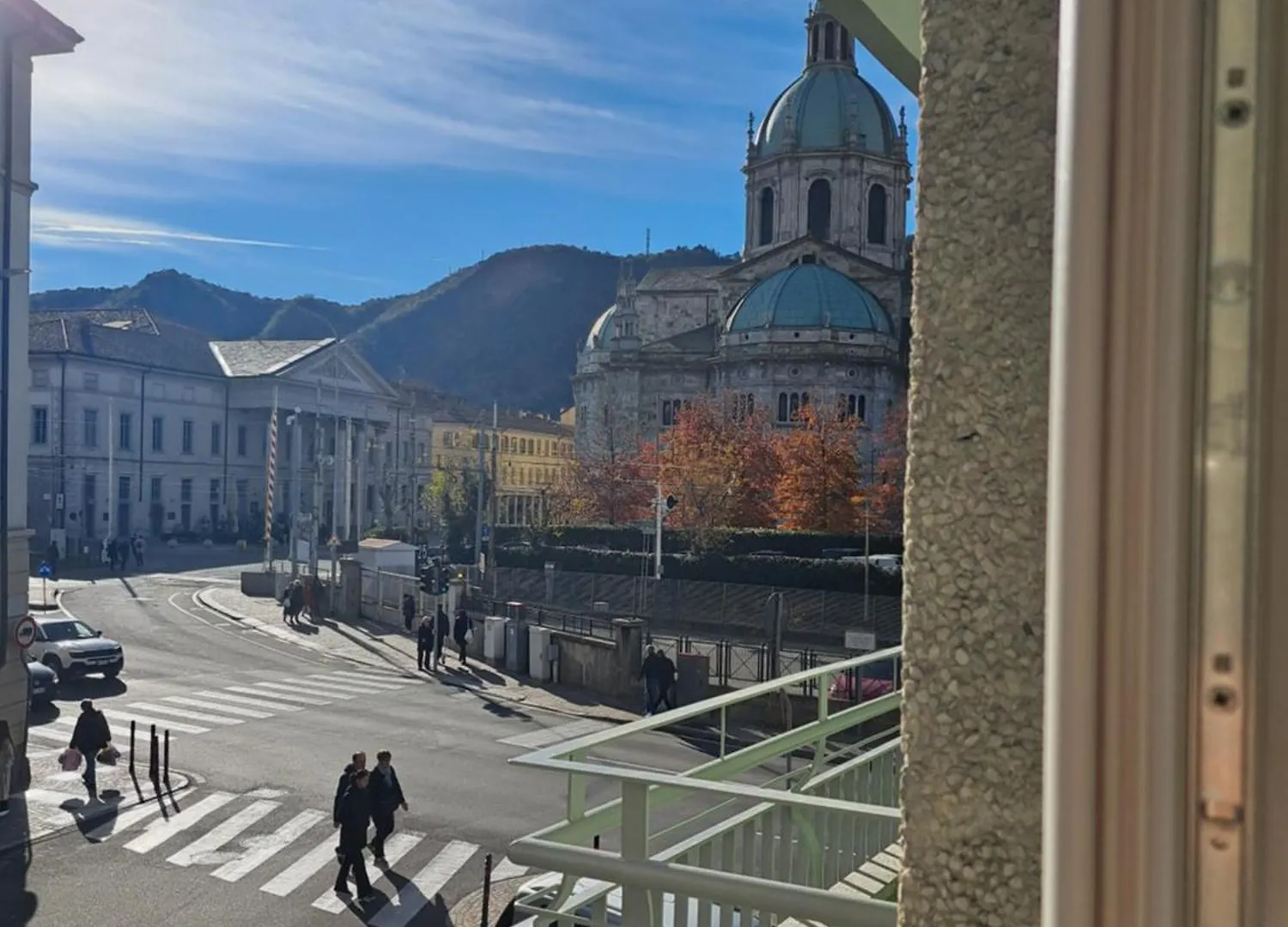 The Window On The Theatre And The Cathedral - Luxury Apartment كومو